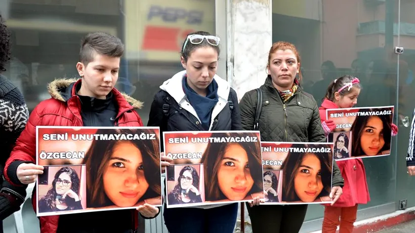 Val de proteste în Turcia, după uciderea unei studente care ar fi rezistat unei tentative de viol