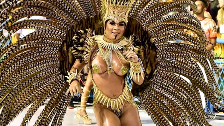 A început carnavalul de la Rio. Explozie de culoare și senzualitate pe străzile orașului brazilian VIDEO