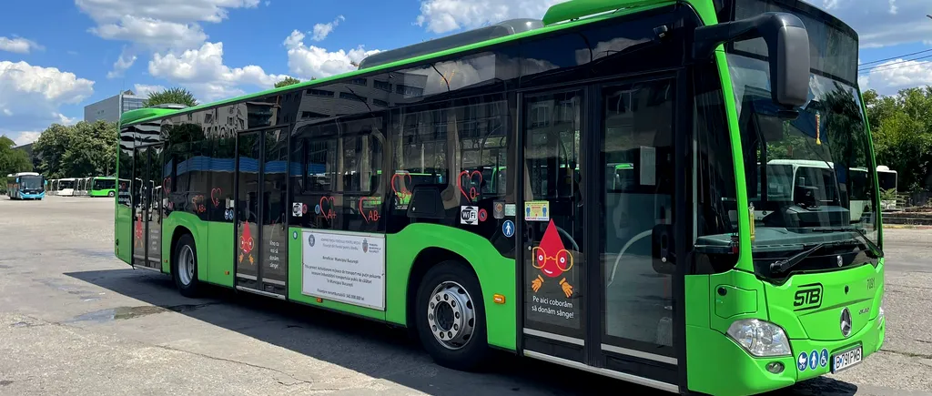 FOTO | Zeci de autobuze din București vor circula cu mesaje despre importanța donării de sânge