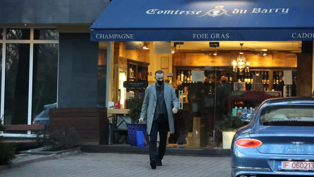 Candidatura lui Iulian Dumitrescu, ,,Baronul cu Lamborghini