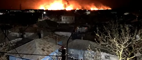 DEZASTRU ECOLOGIC în Delta Dunării. FOTO, VIDEO/ Un INCENDIU URIAȘ distruge flora și fauna/ Localnicii spun că focul e pus INTENȚIONAT
