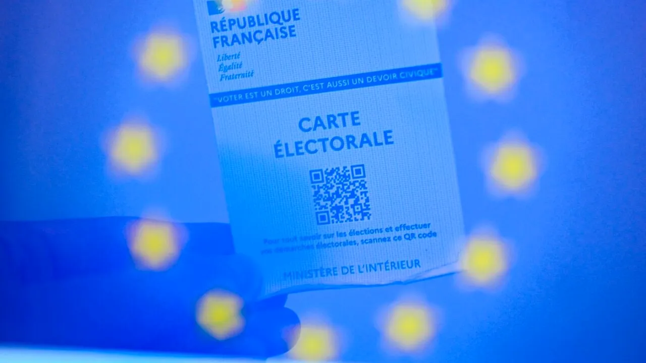 Bloomberg: Forțele de extremă-dreapta avansează în EUROPA /Disputele între grupurile naționaliste le-ar putea limita influența