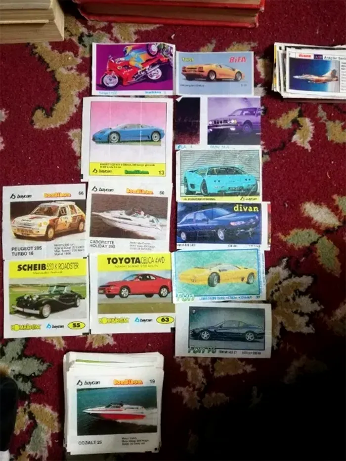 Mai ai așa ceva pe acasă? Colecțiile de surprize Turbo din anii '90 se vând acum cu 4.000 de lei / Sursa foto: OLX