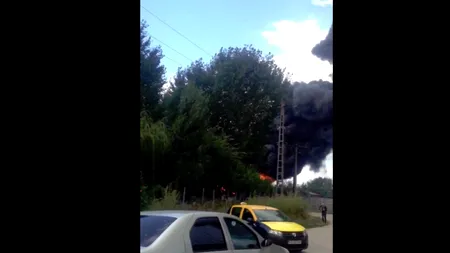 Incendiu de proporții la Orăștie. Sute de persoane, evacuate. Pompierii s-au luptat 18 ore cu focul. VIDEO