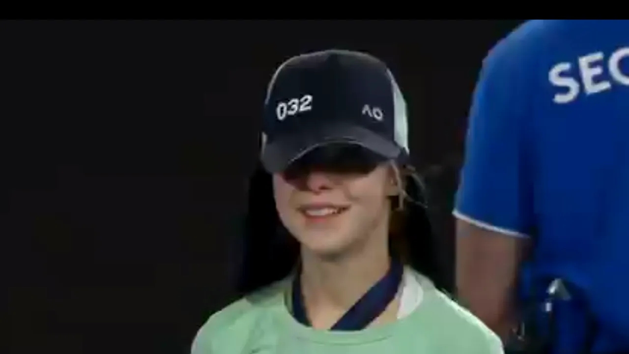 Gestul făcut de Rafael Nadal, după ce a lovit din greșeală un copil de mingi - VIDEO