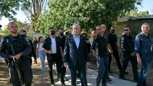 Benjamin Netanyahu promite că va elibera OSTATICII israelieni care sunt deținuți în Fâșia Gaza/ Gruparea Hamas analizează un posibil armistițiu