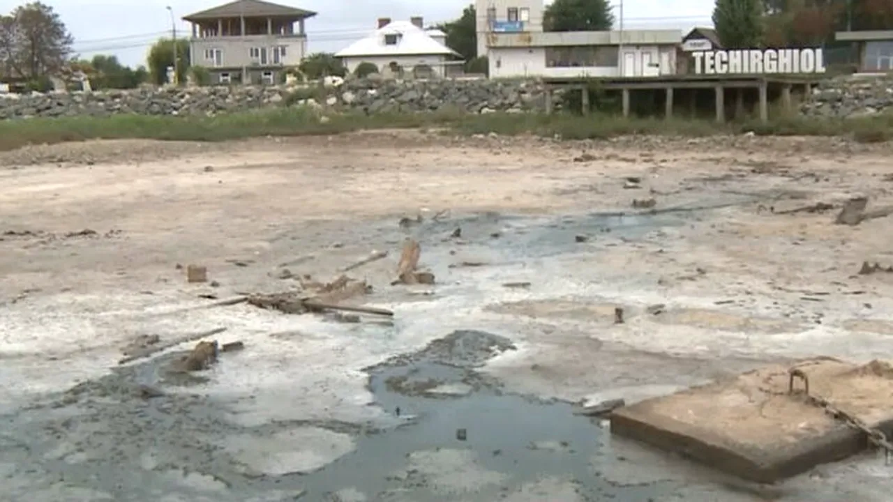 Lacul Techirghiol, secat din cauza căldurii din vară. Ce au descoperit specialiștii