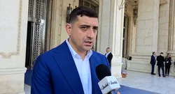George Simion acuză „DUBLU standard” după ce a fost scos cu Poliția din secția de vot: „Nu vrem să ne certăm cu trecutul”