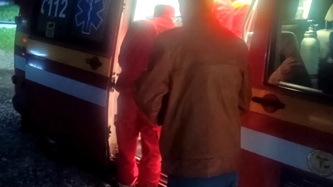 Doi tineri UCRAINENI, care au fugit de război, descoperiți epuizați și în hipotermie de un localnic în Munții Maramureșului