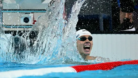 David Popovici a câștigat medalia olimpică de AUR la cursa de 200 de metri liber,  fiind primul român care realizează această performanță după 20 ani