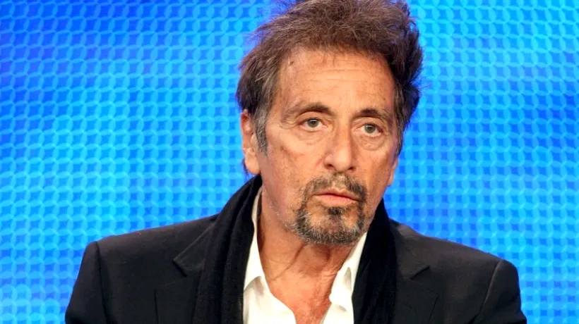 Al Pacino susține că a început să bea ca să suporte celebritatea