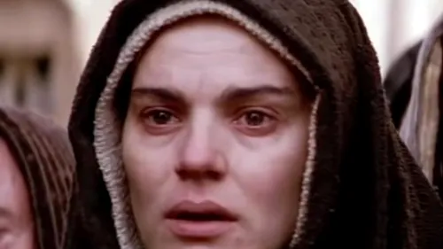Reacția Maiei Morgenstern, după ce a aflat că oamenii se roagă la chipul ei într-o catedrală din Bogota: Filmul lui Mel Gibson a avut un impact foarte puternic