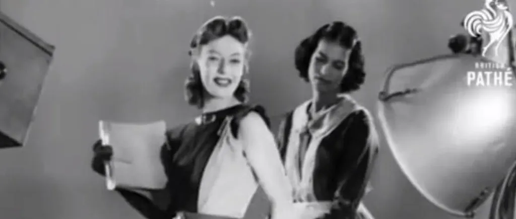 Cum își imaginau designerii anilor '30 că va arăta moda în secolul XXI