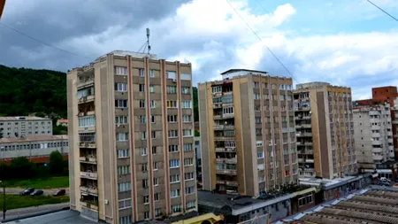 În ce oraș se găsesc cele mai mici CHIRII din România. Proprietarul unei garsoniere cere doar 100 de euro/lună