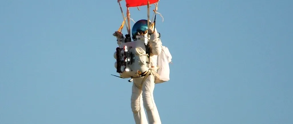 Un șef al Google a doborât rercordul lui Felix Baumgartner pentru salt în cădere liberă de la cea mai mare altitudine