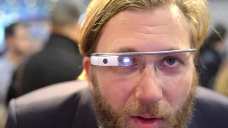 Ochelarii Google Glass vor putea fi dotați cu lentile corectoare de vedere