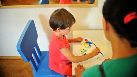 STUDIU. Memoria mamelor care îngrijesc copii cu dizabilități poate avea de suferit 