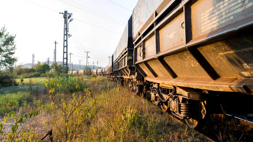 Angajat CFR, găsit MORT lângă o linie de cale ferată ce aparţine fostului combinat siderurgic din Reşiţa