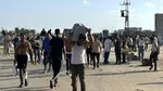 Peste 40 de persoane, RĂNITE la un centru de distribuție de AJUTOARE în Gaza. Mulțimea a rupt gardurile, trupele israeliene au tras