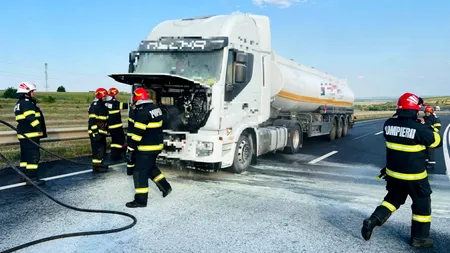 O cisternă a luat foc în Giurgiu. Încărcătura era un produs foarte inflamabil. Impact urmat de incendiu și în Ialomița, între două camioane