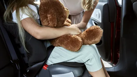 Reglementarea care nu trebuie ignorată de părinți! Cum se face transportul copiilor cu mașina