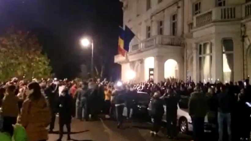 Cum a fugit PSD-ul lui Ponta de succesul din primul tur al prezidențialelor după valul de proteste din marile capitale europene. Dragnea: Și noi putem să încercăm să dăm cu pietre REPORTAJ GÂNDUL