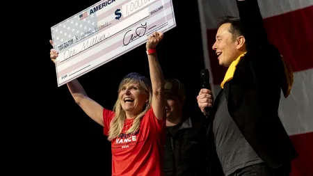 SUA: Departamentul Justiției îl avertizează pe Elon Musk. Premiile de un milion de dolari acordate alegătorilor ar putea fi ilegale