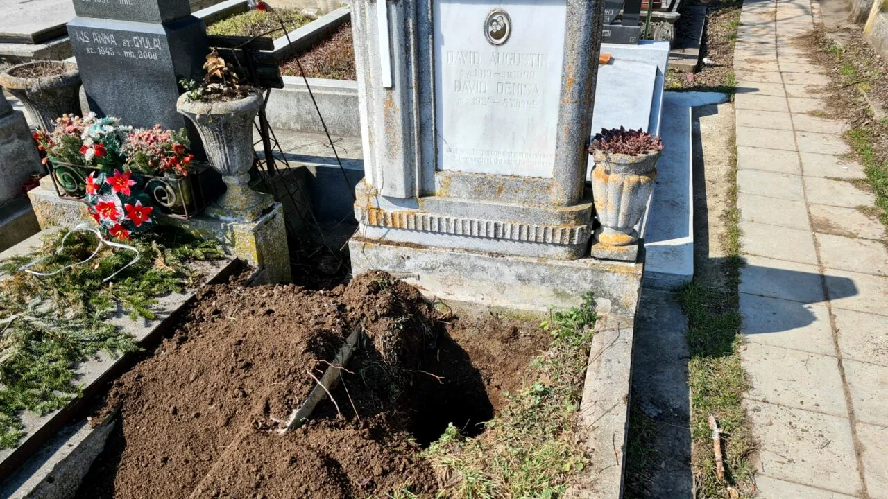 Oamenii dintr-un CIMITIR au auzit zgomote dintr-o groapă. Când au descoperit ce se auzea, de fapt, au rămas fără cuvinte