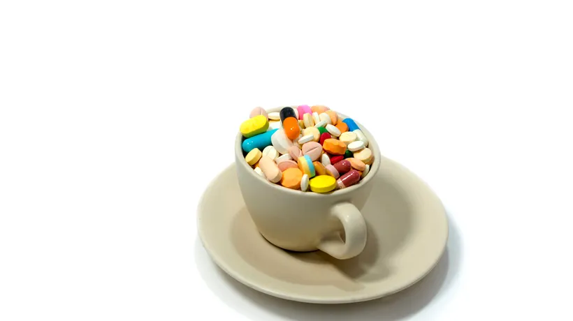 Cafeaua combinată cu medicamente poate fi periculoasă pentru SĂNĂTATE dacă ai hipertensiune, hipotiroidism sau osteoporoză