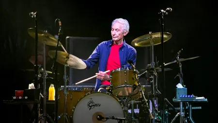 Colecția de cărți a lui Charlie Watts va fi scoasă la licitație, la doi ani de la moartea bateristului
