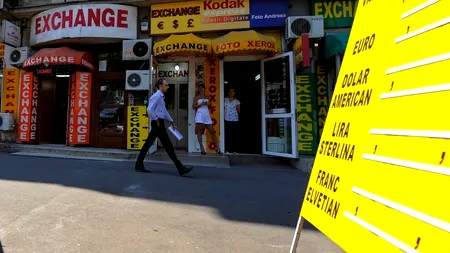 Leul s-a apreciat ușor la deschidere