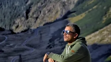 Unul dintre cei mai vocali activiști din grupul #REZIST a murit după ce a căzut de la etajul nouă! Polițiștii și procurorii au deschis o anchetă amplă (DETALII EXCLUSIVE)