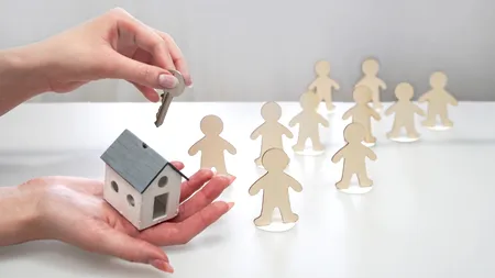 Când ai nevoie de acordul vecinilor pentru a-ți închiria locuința și ce se întâmplă dacă nu-l obții