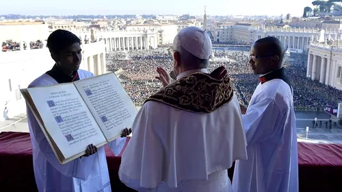 Omul a devenit LACOM! Urbi et orbi. Papa Francisc face apel la FRATERNITATE