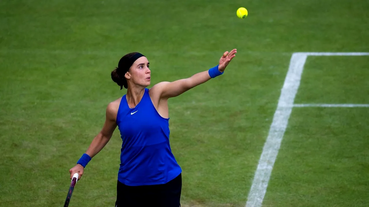 O tenismenă din Ucraina joacă la Wimbledon pentru a-și ajuta familia să își reconstruiască locuința. Casa lor a fost bombardată de ruși