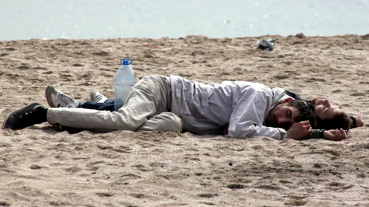 „În weekend, la Vama Veche, este JALE. Aglomerație înfiorătoare, beții crunte