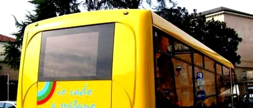 Șoferul unui microbuz școlar din Italia, acuzat că l-a amenințat pe un elev pentru că ar fi român