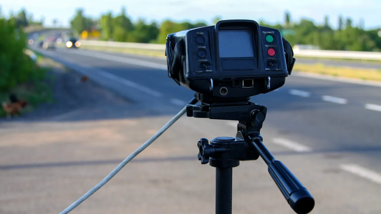 Unde vor fi amplasate cele 400 de radare fixe. Amenzile pentru viteză vor fi trimise acasă