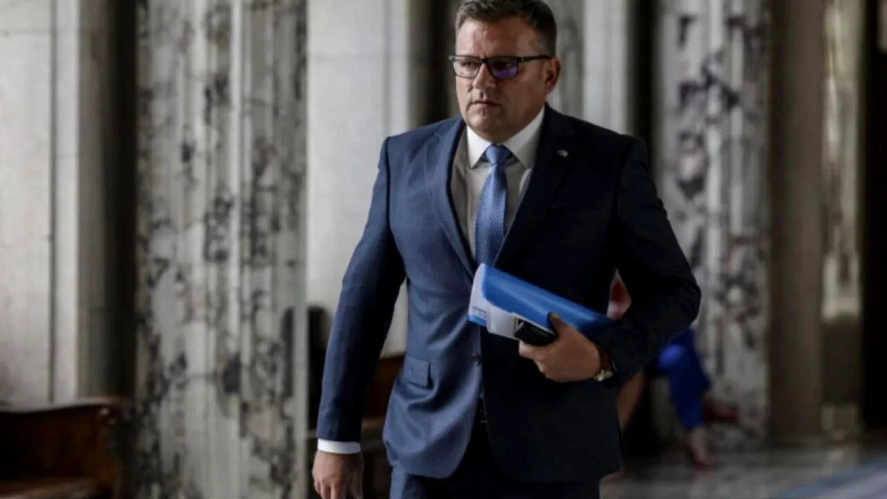 Ministrul Muncii, Marius Budăi se întâlnește cu reprezentanții ONG-urilor din domeniul asistenței sociale. CRJ a anunțat că nu participă