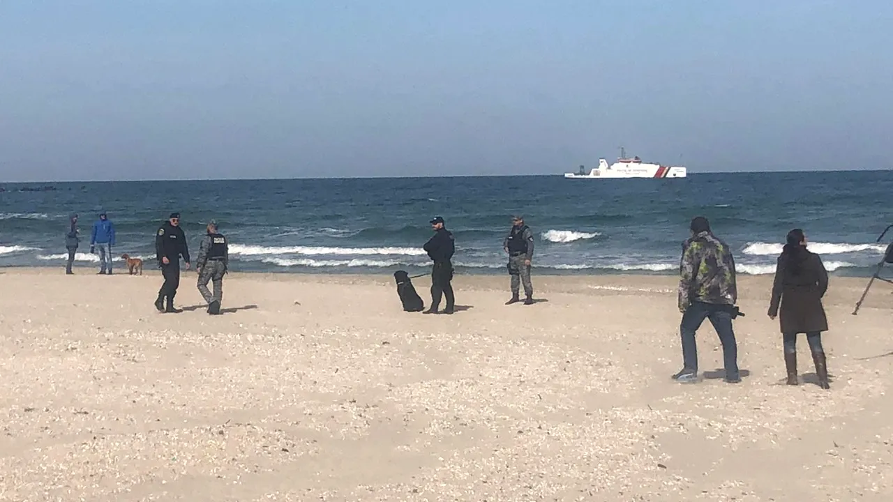 Intervenția agenților în cazul capturii de droguri de pe litoral, anchetată de polițiști 