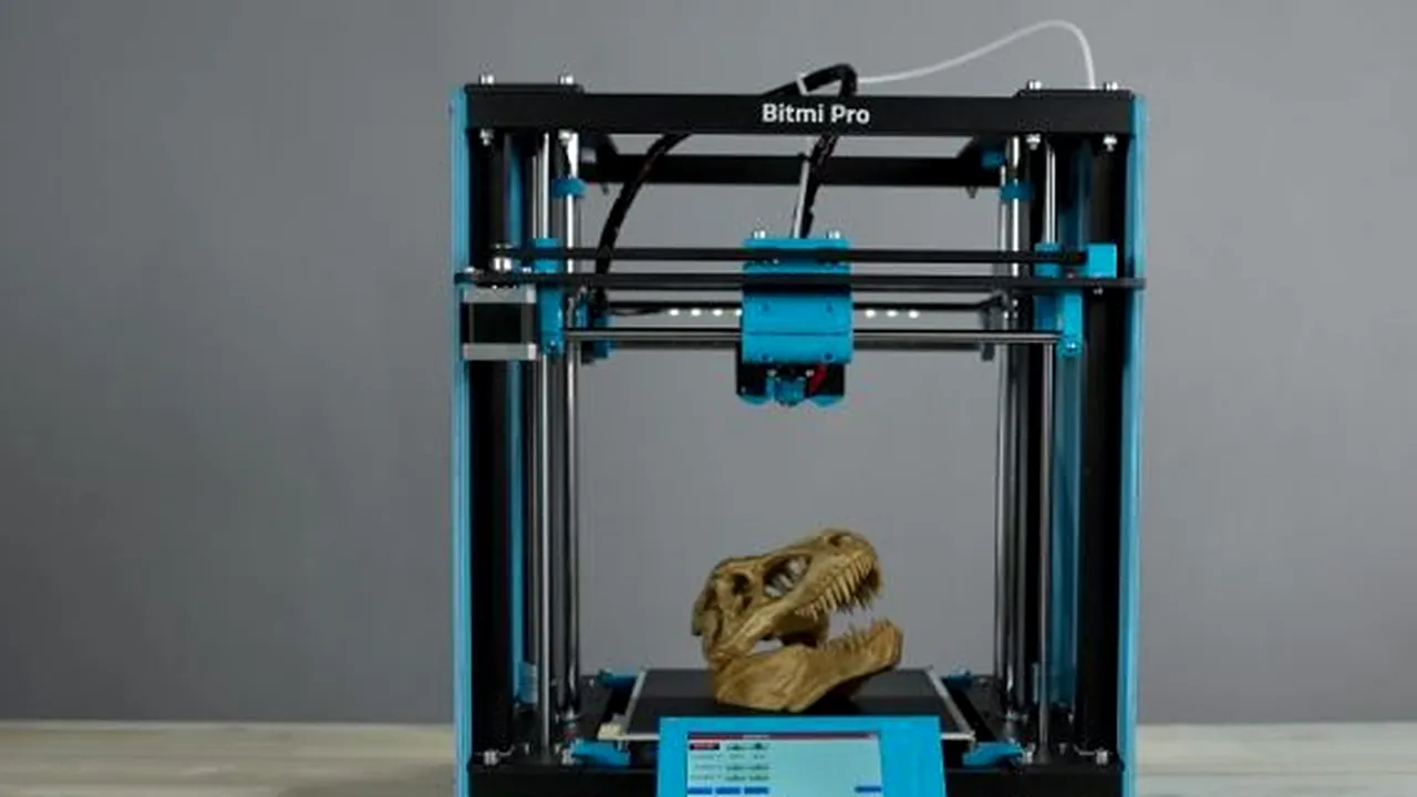 Cum a ajuns copilul care „strica toate obiectele pe care punea mâna