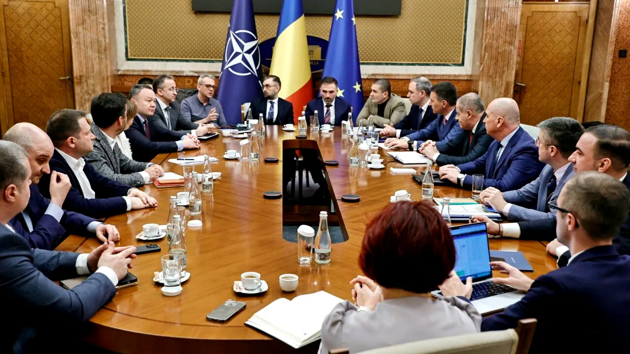 Guvernul Bolojan ia primele măsuri în criza carburanților. Motorina este prima vizată. Cu cât scade acciza