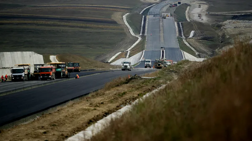 România ar putea construi câte un kilometru de autostradă pe zi din banii pe care îi are de plătit în 2013 FMI-ului. Calendarul rambursărilor