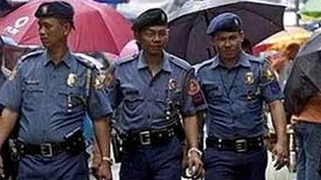 Opt morți, după prăbușirea zidului unui depozit de orez jefuit în Filipine
