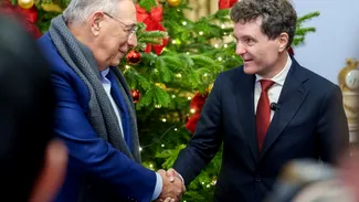 Nicușor Dan s-a întâlnit la Londra cu celebrul român care a dezvoltat centrul financiar Canary Warf