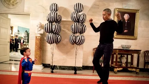 Cum au petrecut soții Obama ultimul lor Halloween la Casa Albă. VIDEO