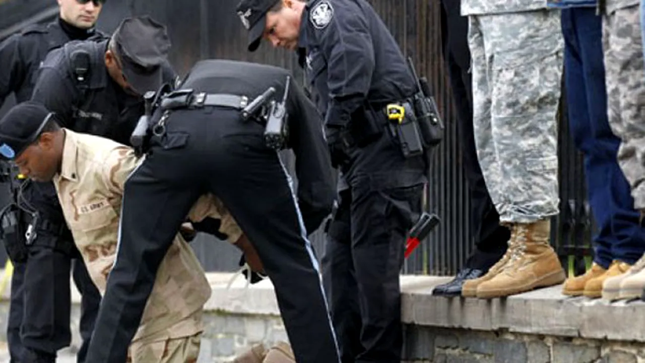 Un militar SUA acuzat de violarea unei românce în Italia a evadat, s-a îmbătat și a agresat prostituate