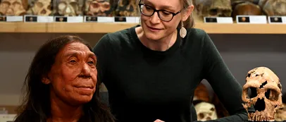<span style='background-color: #000000; color: #fff; ' class='highlight text-uppercase'>ȘTIINȚĂ</span> Noile descoperiri arheologice despre oamenii de Neanderthal arată că aceștia erau la fel de empatici și iscusiți ca HOMO SAPIENS