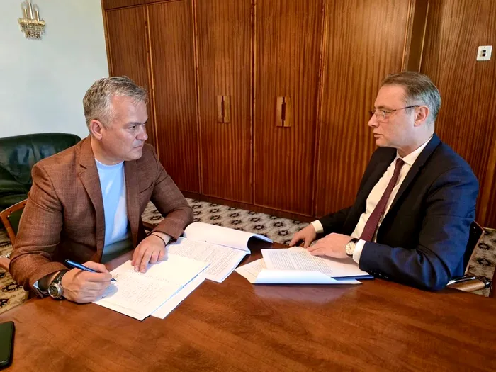 Luca Niculescu și Adrian Veștea
