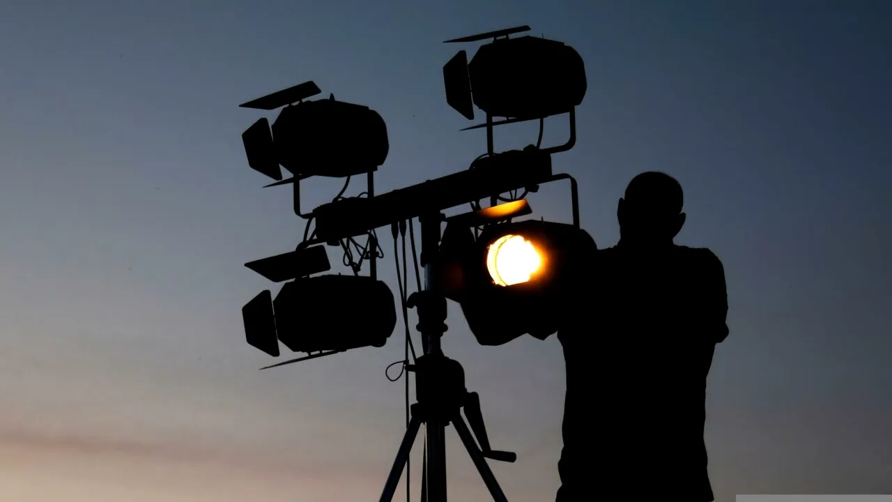 Euromedia oferă spre ocupare un post de Maestru de lumini (Tehnician lumini)